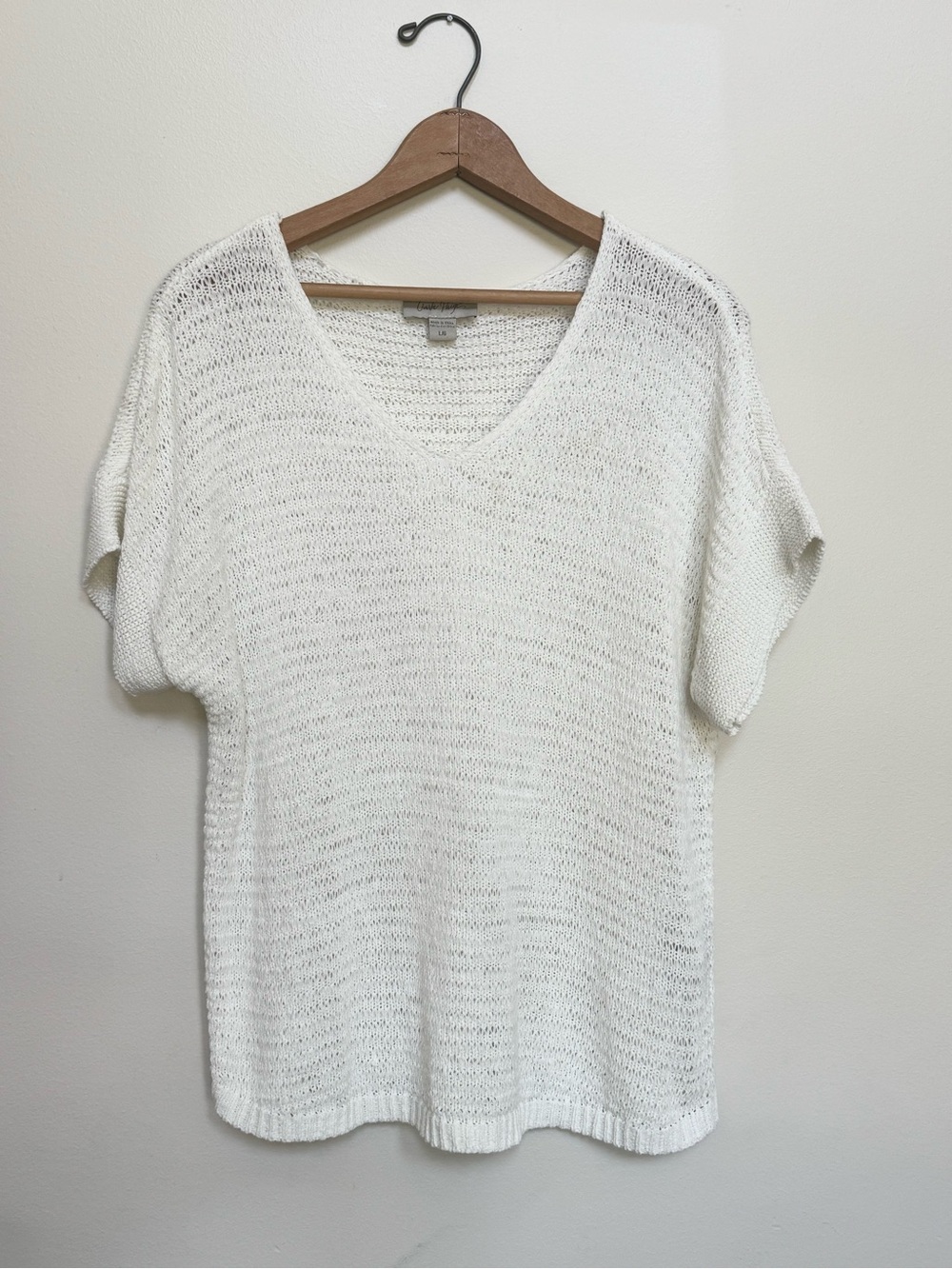Charlie Paige White Open-Weave V-Neck Blouse